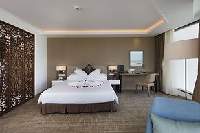 Comodo Nha Trang Hotel