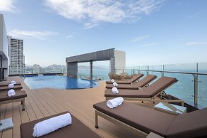 Comodo Nha Trang Hotel