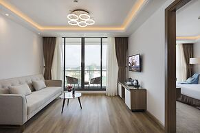 Comodo Nha Trang Hotel