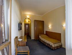 Primorskaya Hotel