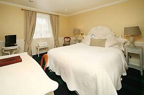 The George Hotel
