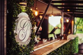 The George Hotel