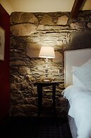 The George Hotel