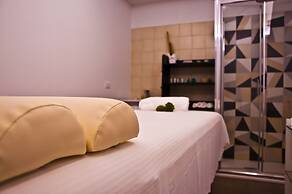 Ambruosi Village Resort & Spa