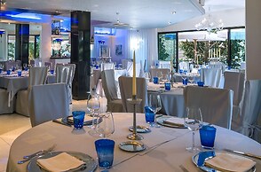 Monaco Suites Hotel