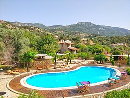 Zephyros Hotel
