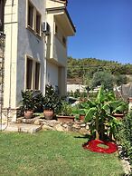Villa B Calis Beach