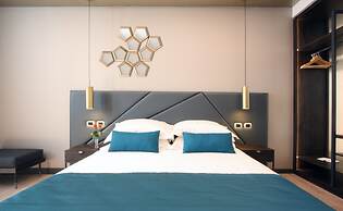 The Hive Hotel