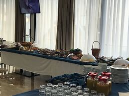 Blue Marine Hotel