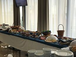 Blue Marine Hotel