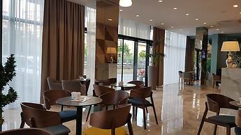 Blue Marine Hotel