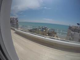 Blue Marine Hotel