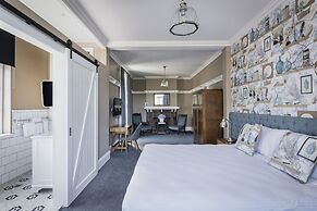 North Sydney Hotel