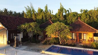 Krisna Bungalows & Restaurant