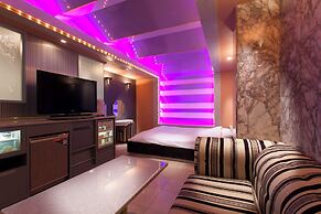HOTEL G7 - Adults Only