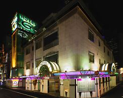 HOTEL G7 - Adults Only