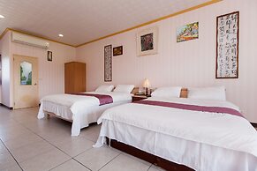512 Huts Homestay