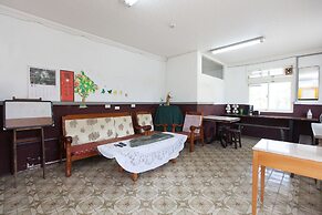 512 Huts Homestay