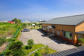 512 Huts Homestay