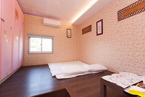 512 Huts Homestay