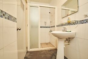 512 Huts Homestay
