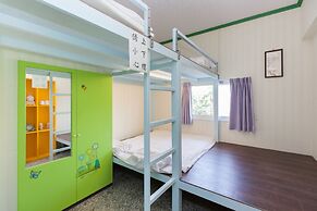 512 Huts Homestay