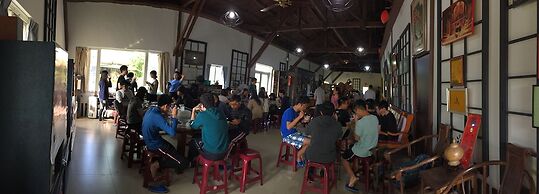 512 Huts Homestay