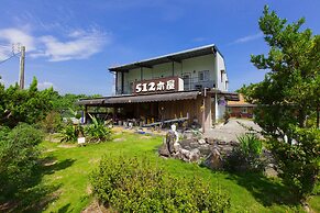 512 Huts Homestay