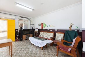 512 Huts Homestay