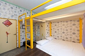 512 Huts Homestay