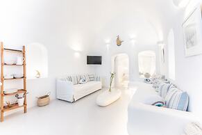 Kalamia Cave House