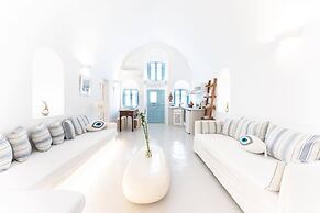 Kalamia Cave House