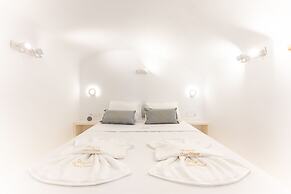 Kalamia Cave House