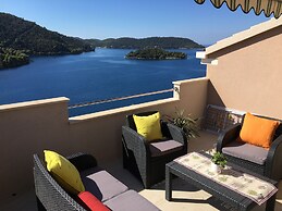 Apartments Ladesta