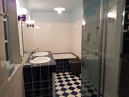 Le Clos Sainte Helene