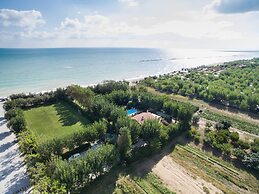 Villa Mirella Beach