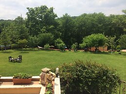 Sarikonaklar Garden Village