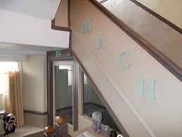 The White Lion Hotel
