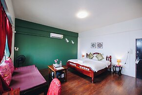 Sleeper  House