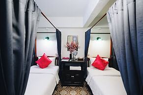 Sleeper  House