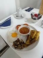 Trivelles Gatwick