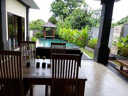 Avisaravilla and Guest House