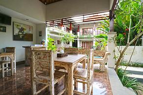 Avisaravilla and Guest House