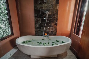 Grand Ashanti Villa