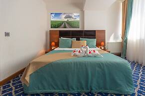 Hotel 28
