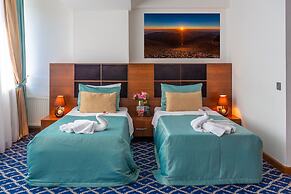 Hotel 28