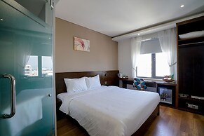 Onami Hotel