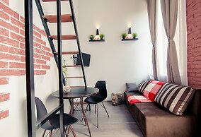 Apartment at the Red Bridge