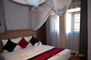Saffron Beach Bistro & Cottages