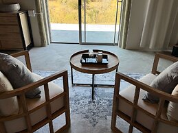 Tsauchab River Lodge
